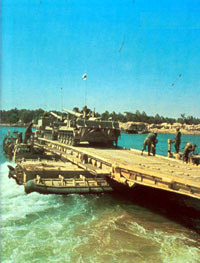 Israeli soldiers crossing Suez Canal