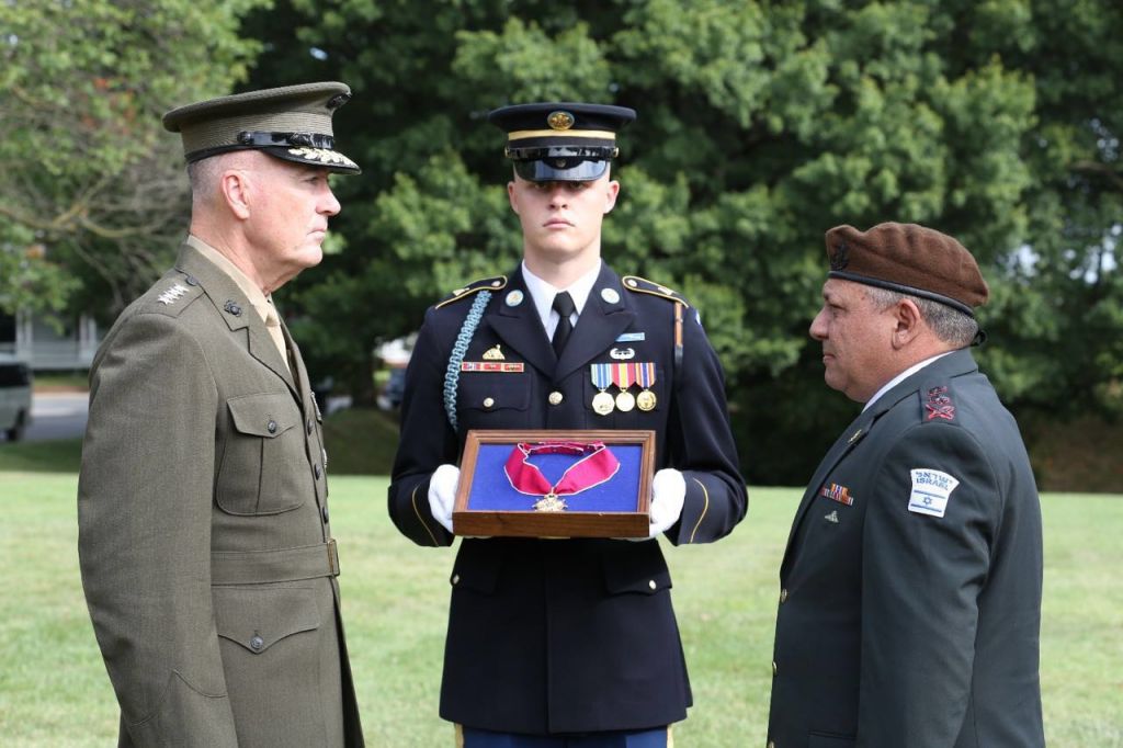 Gadi Eisenkot decorated with the Legion of Merit