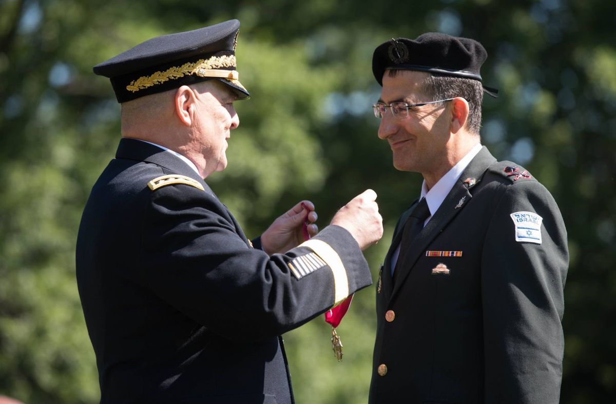 Maj.Gen. Kobi Barak decorated