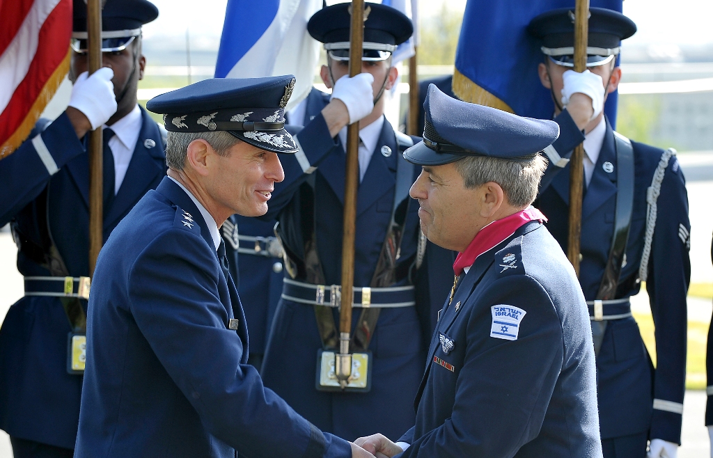 Maj.-Gen. Ido Nehushtan congratulated