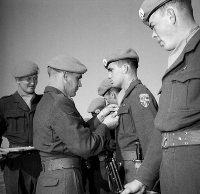 Award ceremonies UNEF medals