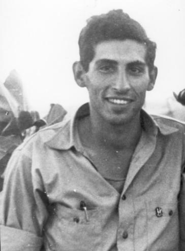 Rehavam Ze'evi, Palmach member