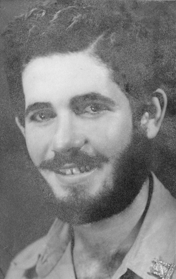 Palmach man with  badge"HaPortsim"
